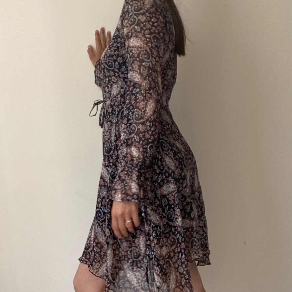 Spring dress - Picture 3 of 4